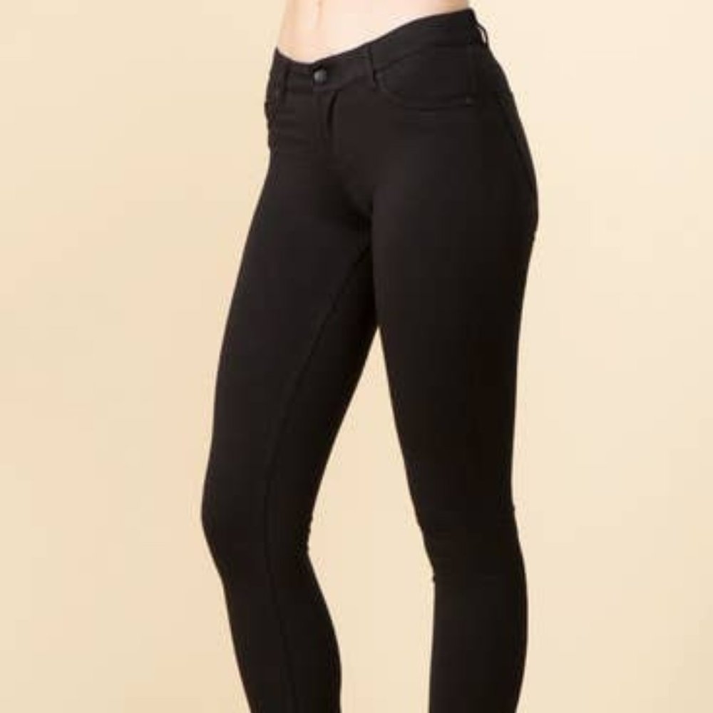 Low Rise Stretch Skinny's - Picture 2 of 3